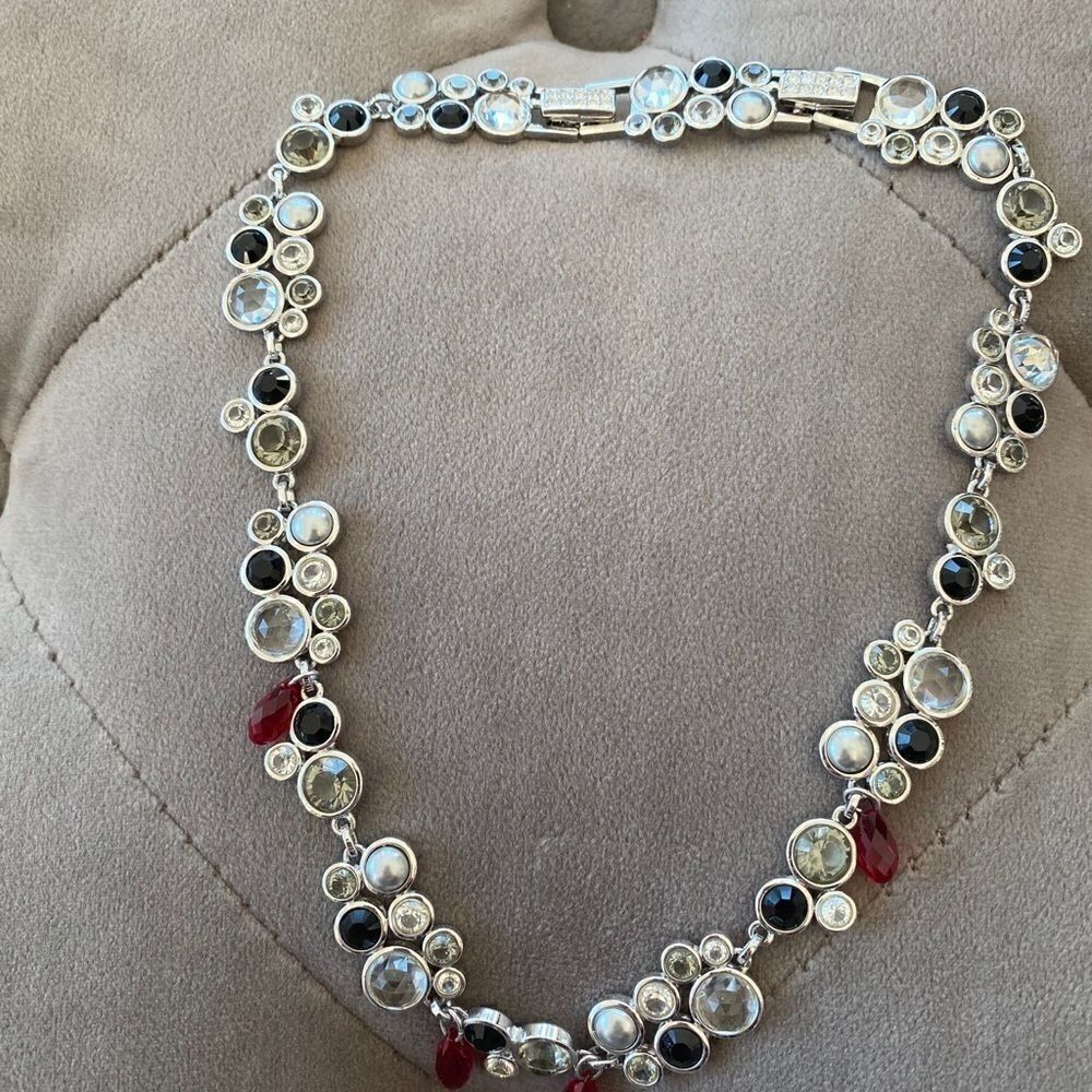 SWAROVSKI CRYSTAL/GLASS Necklace bracelet set - Picture 7 of 14